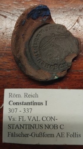 Antike münzfälscher gussform - antike, münzfälscher-gussform