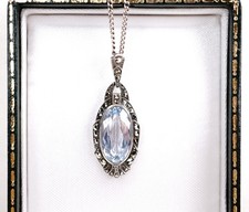 Antiker Art Deco Anhänger aus